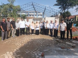 Monitoring Progres Pembangunan Gedung KKMP Dinas Koperasi, Usaha Mikro Kecil dan Menengah (UKM) dan Ketenagakerjaan melaksanakan monitoring progres pembangunan Gedung KKMP di wilayah Iringmulyo, Tejo Agung, dan Tejo Sari pada Rabu, 22 April 2026. Kegiatan ini didampingi oleh Lurah dan Babinsa setempat. Untuk pembangunan tahap I, Gedung KKMP di Yosomulyo, Purwoasri, dan Tejosari ditargetkan mencapai 100% dalam 1 minggu ke depan.